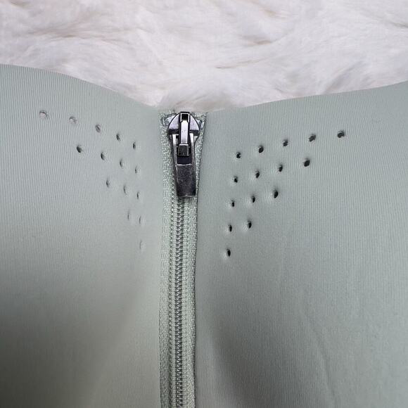 Victoria’s Secret Mint Green Featherweight Max Sports Bra Zip Strappy Back 34DD - Picture 4 of 5